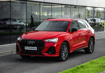 Подержанный автомобиль Audi Q3 2019 года (3 фото)