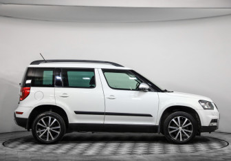 Подержанный автомобиль Skoda Yeti 2016 года (4 фото)