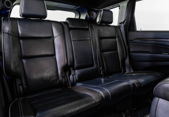 Подержанный автомобиль Jeep Grand Cherokee 2013 года (23 фото)