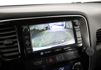 Подержанный автомобиль Mitsubishi Outlander 2015 года (15 фото)