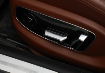 Подержанный автомобиль Audi A8 2019 года (25 фото)