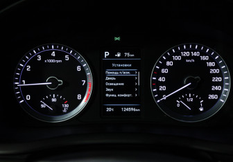 Подержанный автомобиль Hyundai Sonata 2017 года (12 фото)