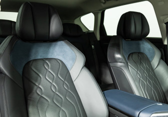 Подержанный автомобиль Voyah Free 2023 года (27 фото)