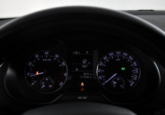 Подержанный автомобиль Skoda Octavia Wagon 2014 года (18 фото)