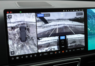 Подержанный автомобиль LiXiang L9 2024 года (20 фото)