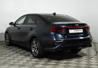 Подержанный автомобиль Kia Cerato Sedan 2020 года (7 фото)