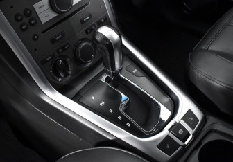 Подержанный автомобиль Opel Antara 2012 года (10 фото)