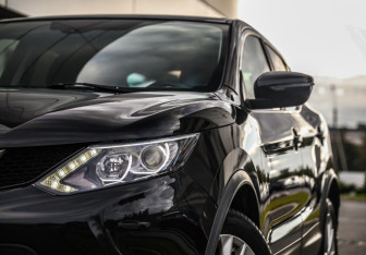 Подержанный автомобиль Nissan Qashqai 2017 года (2 фото)