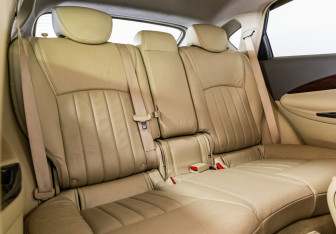 Подержанный автомобиль Infiniti EX 2008 года (19 фото)