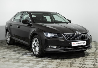 Подержанный автомобиль Skoda Superb Liftback 2017 года (3 фото)