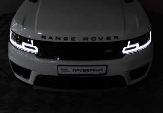 Подержанный автомобиль Land Rover Range Rover Sport 2020 года (29 фото)