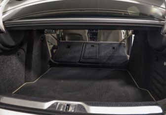 Подержанный автомобиль Skoda Superb Liftback 2012 года (25 фото)