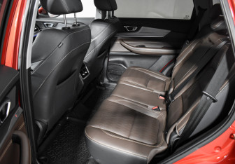 Подержанный автомобиль Chery Tiggo 8 Pro 2022 года (11 фото)