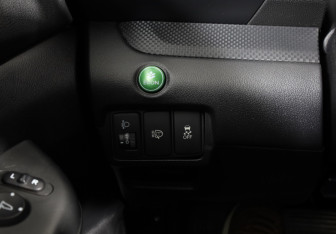 Подержанный автомобиль Honda CR-V 2013 года (22 фото)