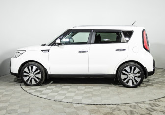 Подержанный автомобиль Kia Soul 2015 года (8 фото)