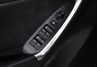 Подержанный автомобиль Mazda CX-5 2013 года (10 фото)
