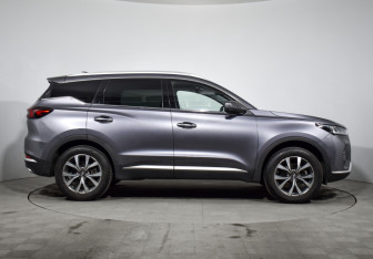 Подержанный автомобиль Chery Tiggo 7 Pro 2022 года (4 фото)