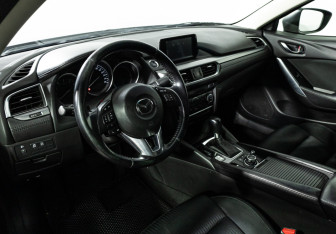 Подержанный автомобиль Mazda 6 Sedan 2016 года (11 фото)