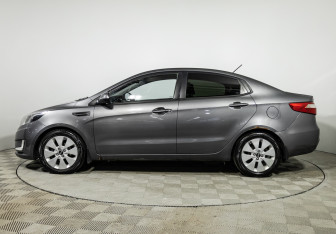Подержанный автомобиль Kia Rio Sedan 2012 года (8 фото)