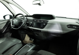 Подержанный автомобиль Citroen C4 SpaceTourer 2019 года (9 фото)