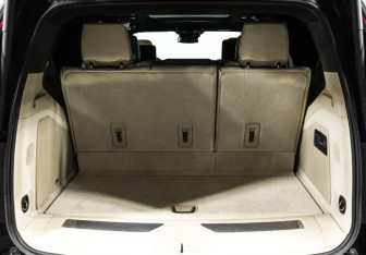 Подержанный автомобиль Cadillac Escalade Suv 2021 года (30 фото)