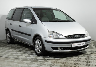 Подержанный автомобиль Ford Galaxy 2002 года (3 фото)