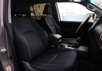 Подержанный автомобиль Toyota Land Cruiser Prado 2018 года (20 фото)