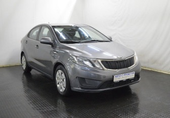 Подержанный автомобиль Kia Rio Sedan 2013 года (3 фото)
