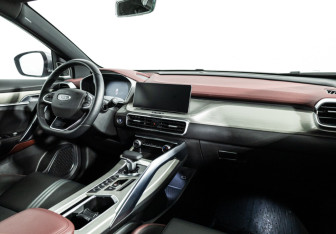 Подержанный автомобиль Geely Coolray 2024 года (9 фото)