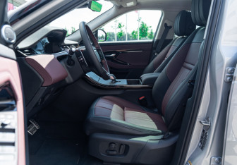 Новый Land Rover Range Rover Evoque 2025 (8 фото)