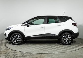 Подержанный автомобиль Renault Kaptur 2017 года (8 фото)