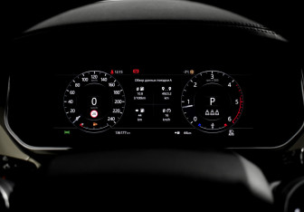 Подержанный автомобиль Land Rover Range Rover Sport 2019 года (21 фото)