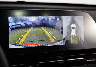 Подержанный автомобиль Omoda C5 2023 года (16 фото)