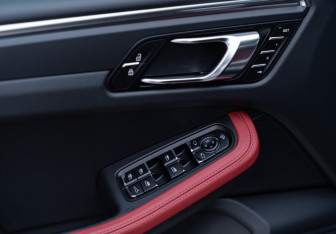 Новый Porsche Macan 2025 (15 фото)