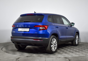 Подержанный автомобиль Skoda Karoq 2020 года (5 фото)