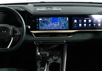 Подержанный автомобиль Geely Monjaro 2023 года (14 фото)