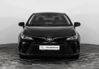 Подержанный автомобиль Toyota Corolla Sedan 2019 года (2 фото)