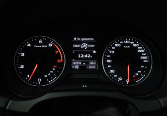 Подержанный автомобиль Audi A3 Sedan 2014 года (12 фото)