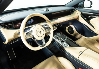 Подержанный автомобиль Voyah Free 2023 года (11 фото)