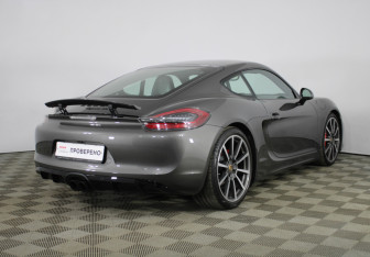 Подержанный автомобиль Porsche Cayman 2016 года (18 фото)