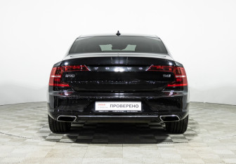 Подержанный автомобиль Volvo S90 2019 года (6 фото)