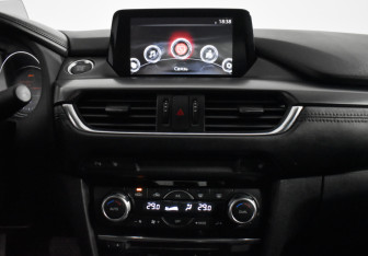 Подержанный автомобиль Mazda 6 Sedan 2015 года (15 фото)