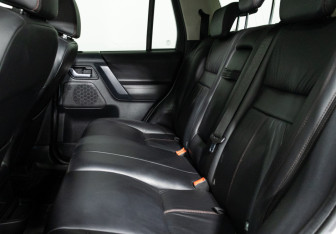 Подержанный автомобиль Land Rover Freelander 2011 года (10 фото)