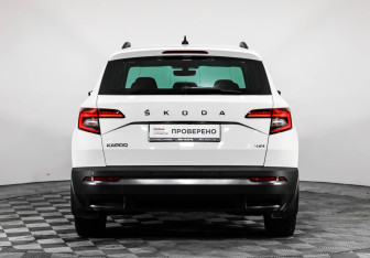 Подержанный автомобиль Skoda Karoq 2020 года (6 фото)