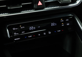 Подержанный автомобиль Kia K5 2020 года (18 фото)