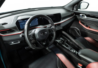 Подержанный автомобиль Geely Coolray 2024 года (11 фото)