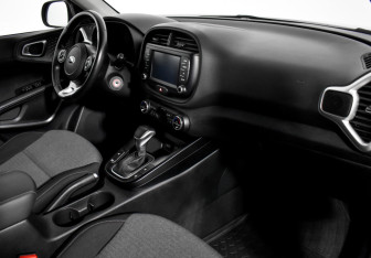 Подержанный автомобиль Kia Soul 2020 года (18 фото)