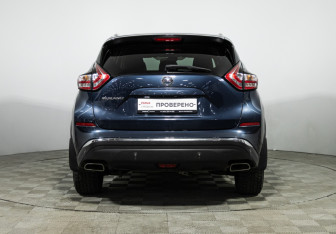 Подержанный автомобиль Nissan Murano Suv 2016 года (6 фото)