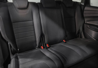 Подержанный автомобиль Ford Kuga 2016 года (21 фото)