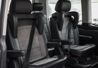 Подержанный автомобиль Volkswagen Multivan 2020 года (36 фото)